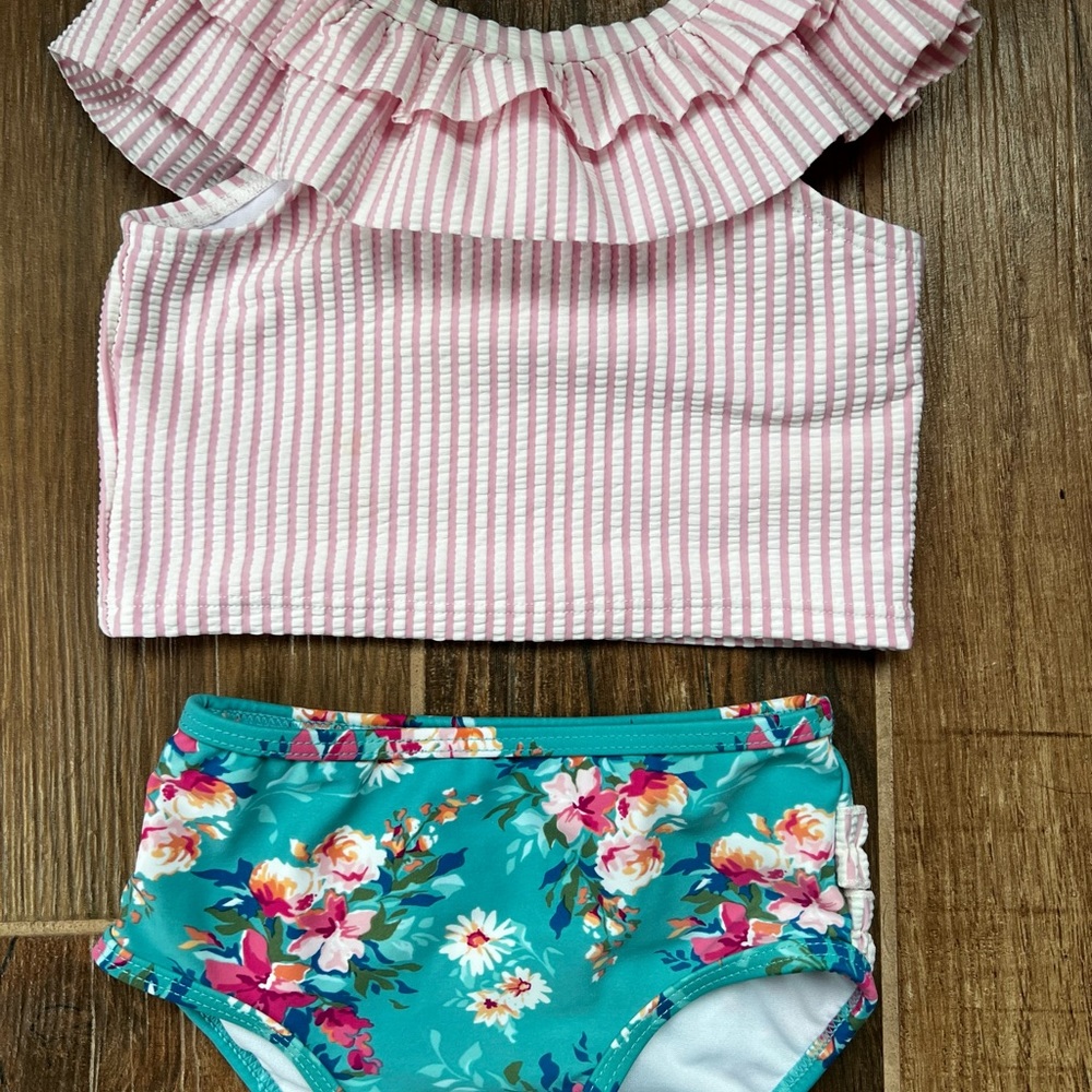Toddler girls RuffleButts tankini. Size 18-24 month